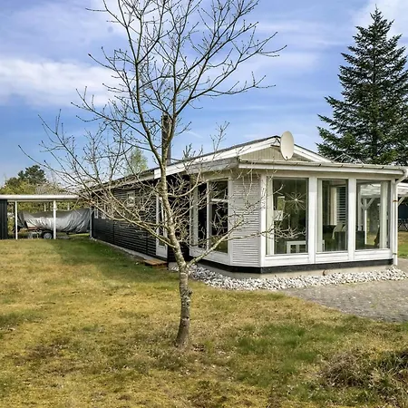 Tarja - 150m From The Sea By Interhome Hébergement de vacances Hals