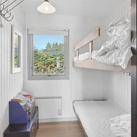 Tarja - 150m From The Sea By Interhome * Hals